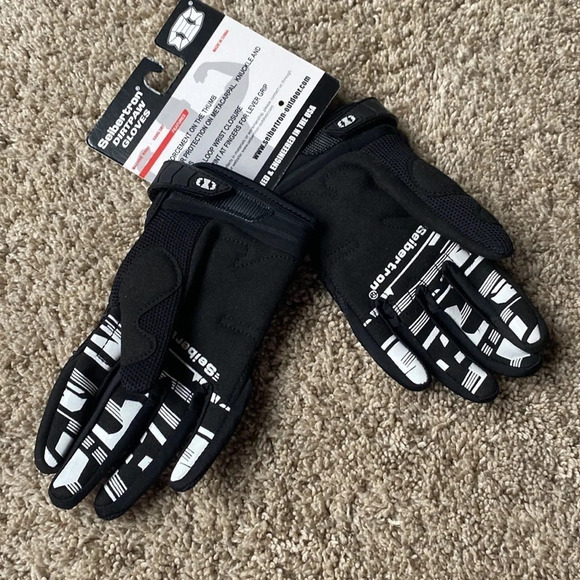 Youth XS Biker Gloves​​ - Picture 5 of 8